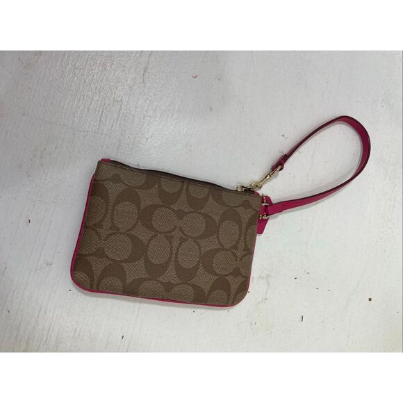Coach Wrislet Signature Monograma Saffiano in Brown and Pink - Picture 5 of 11